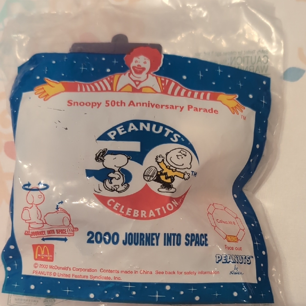 Peanuts Snoopy 50th Anniversary Celebration Favor - Red, Blue, White